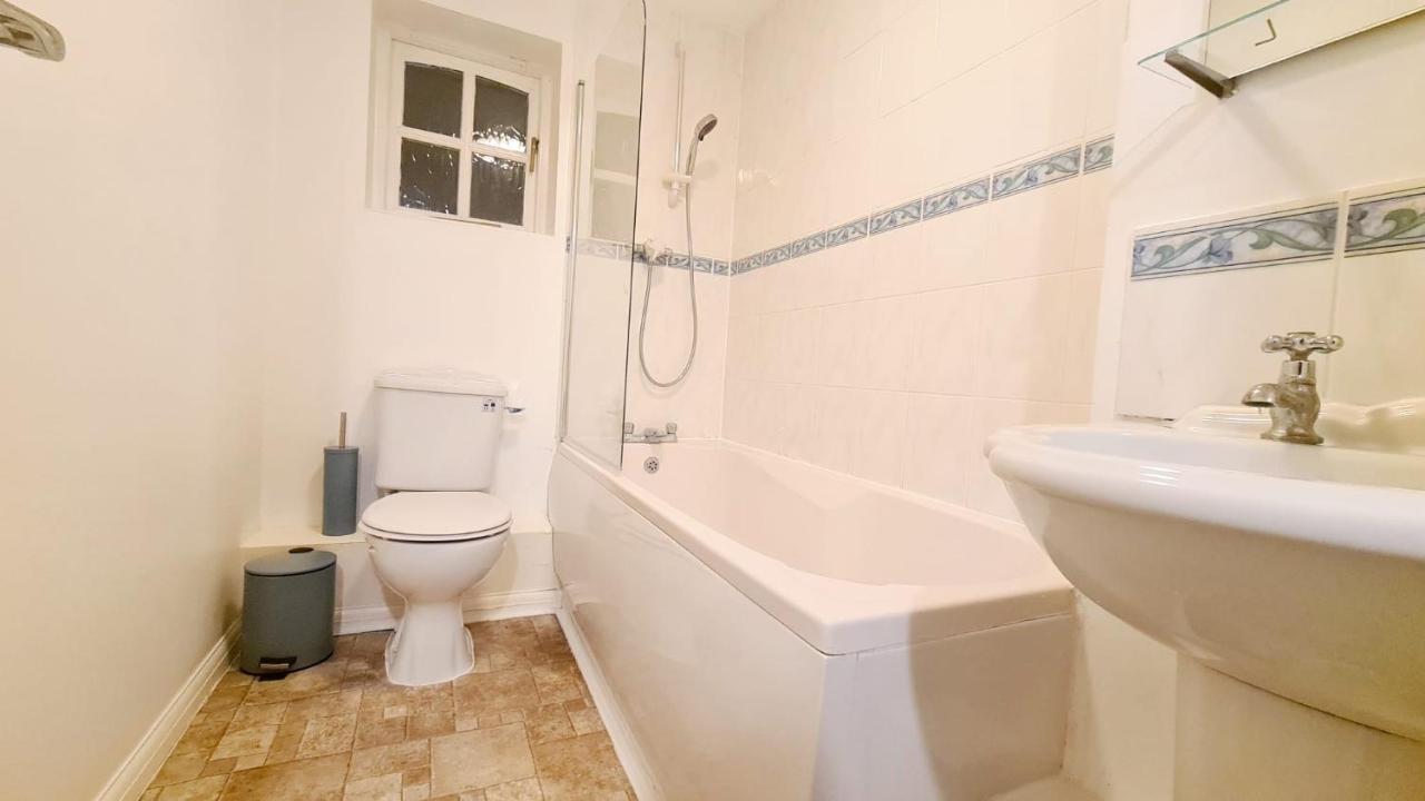 Lovely Double Room With En-Suite In Greenwich ลอนดอน ภายนอก รูปภาพ
